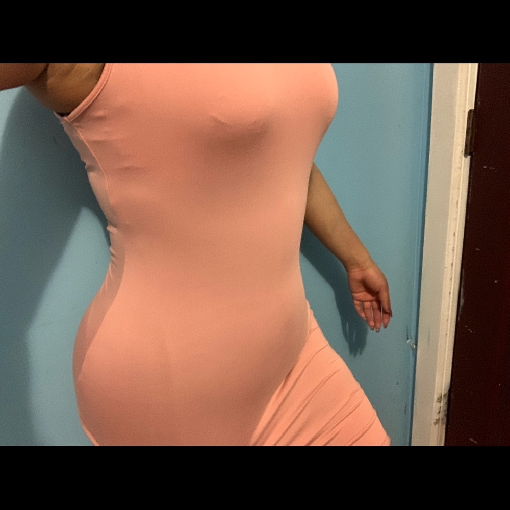 Dress - Picture 2 of 4